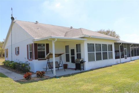 A home in LAKE WALES