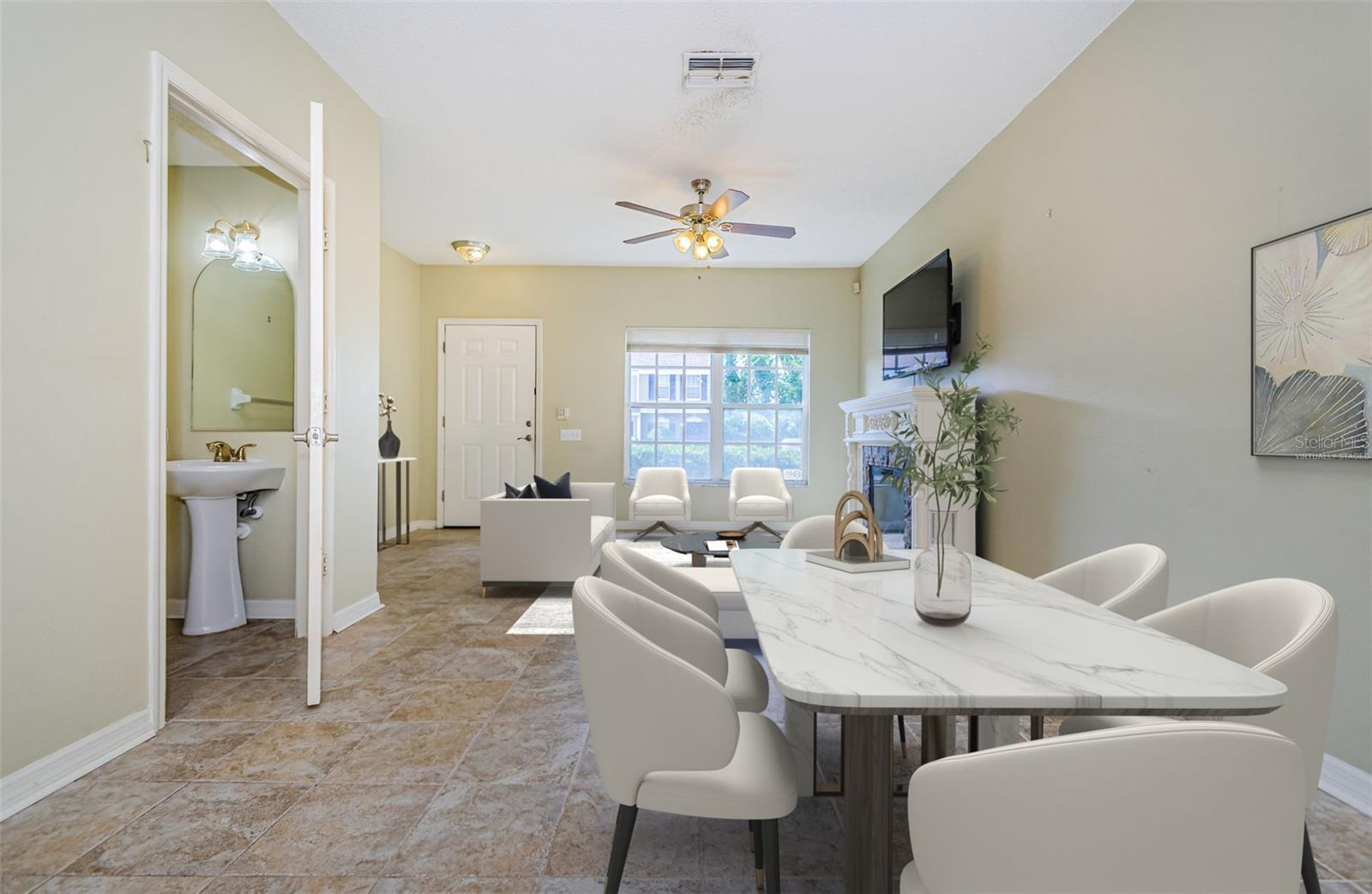 1241 REDONDO WAY