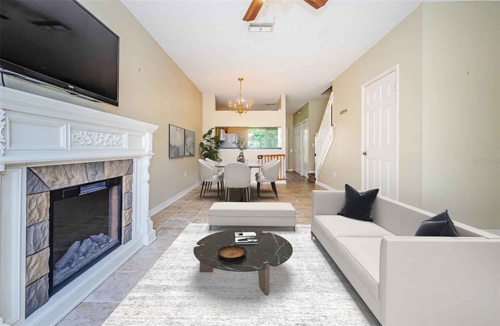 1241 REDONDO WAY