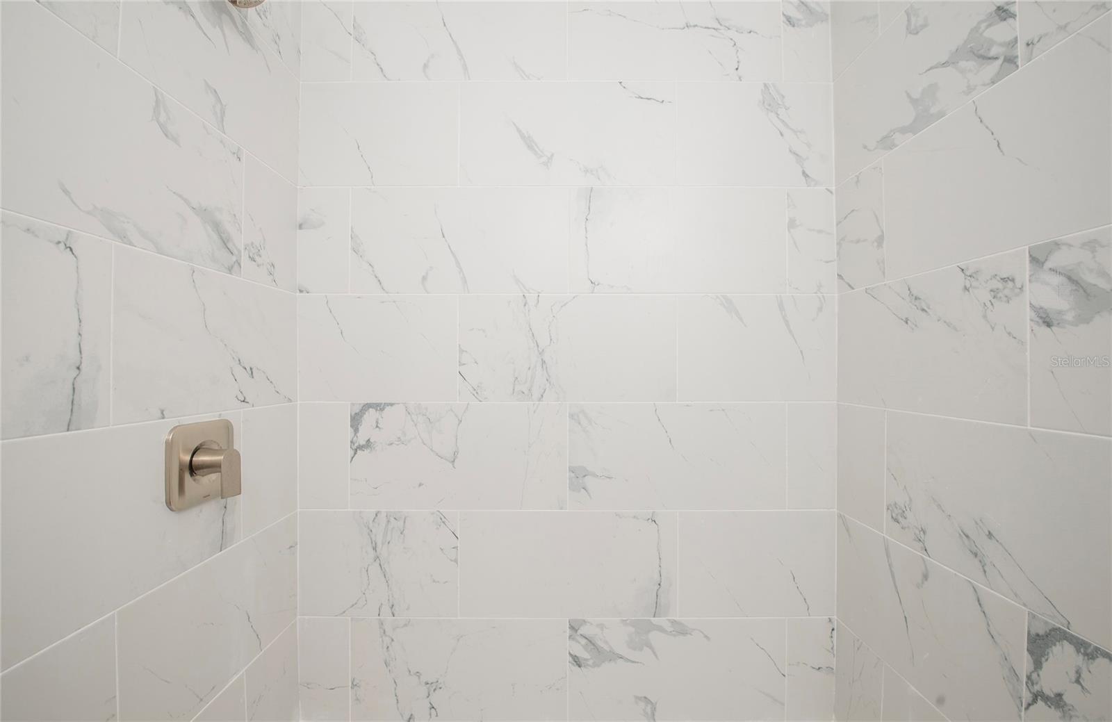 BAHIA VISTA SUB - Residential Income