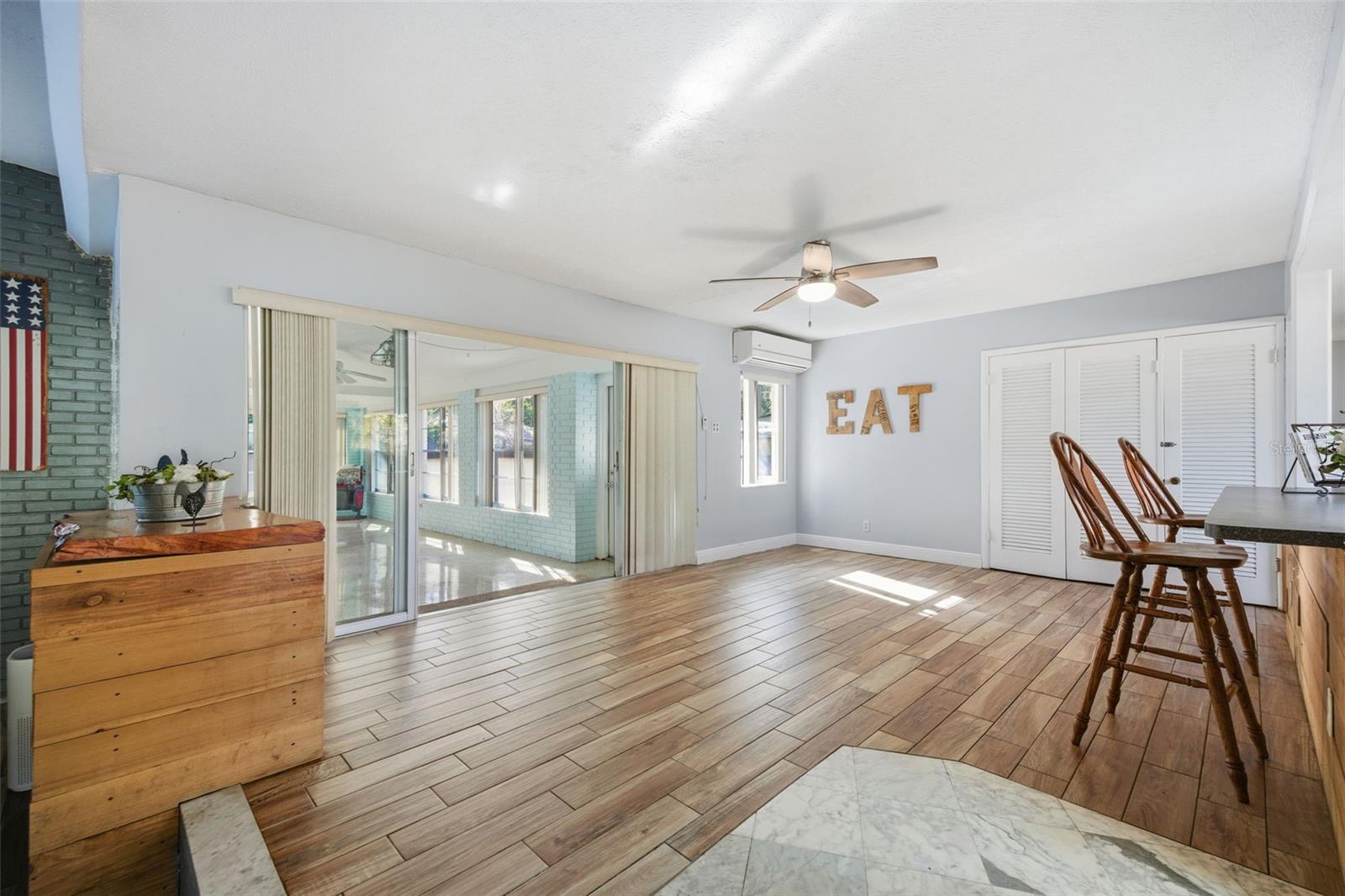 WARREN ESTATES - Residential