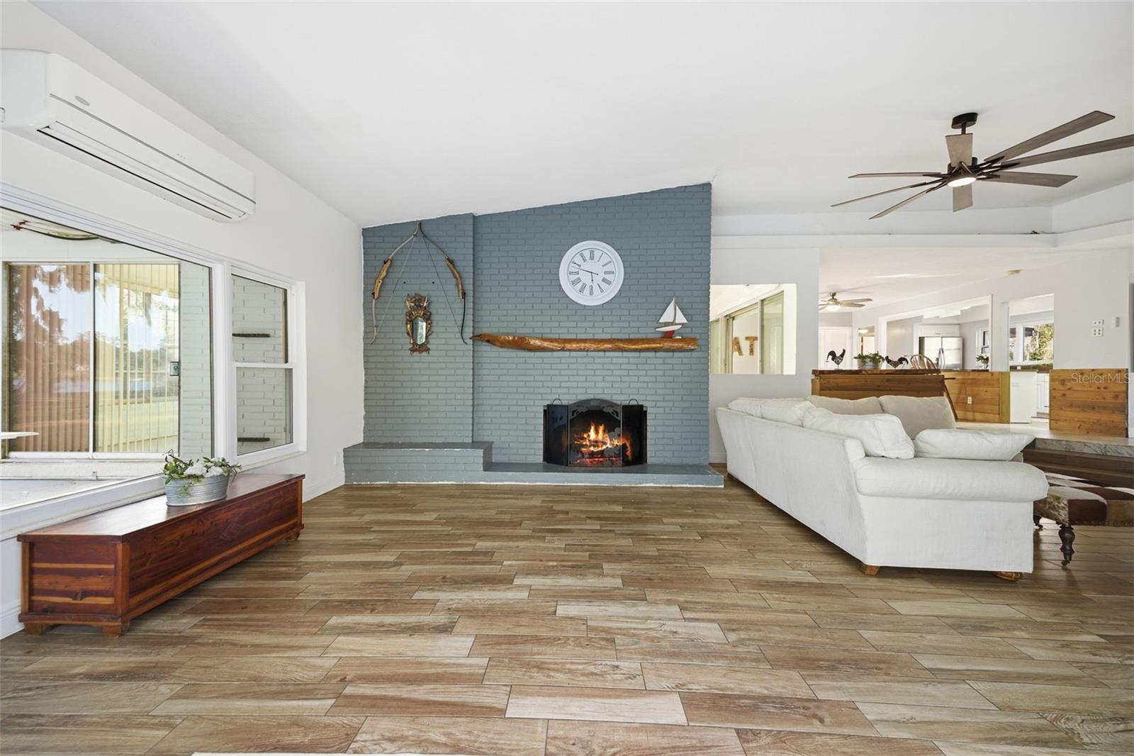 WARREN ESTATES - Residential