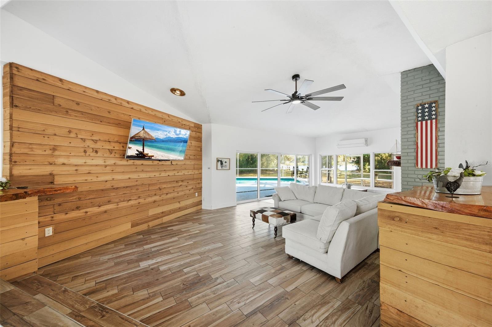 WARREN ESTATES - Residential