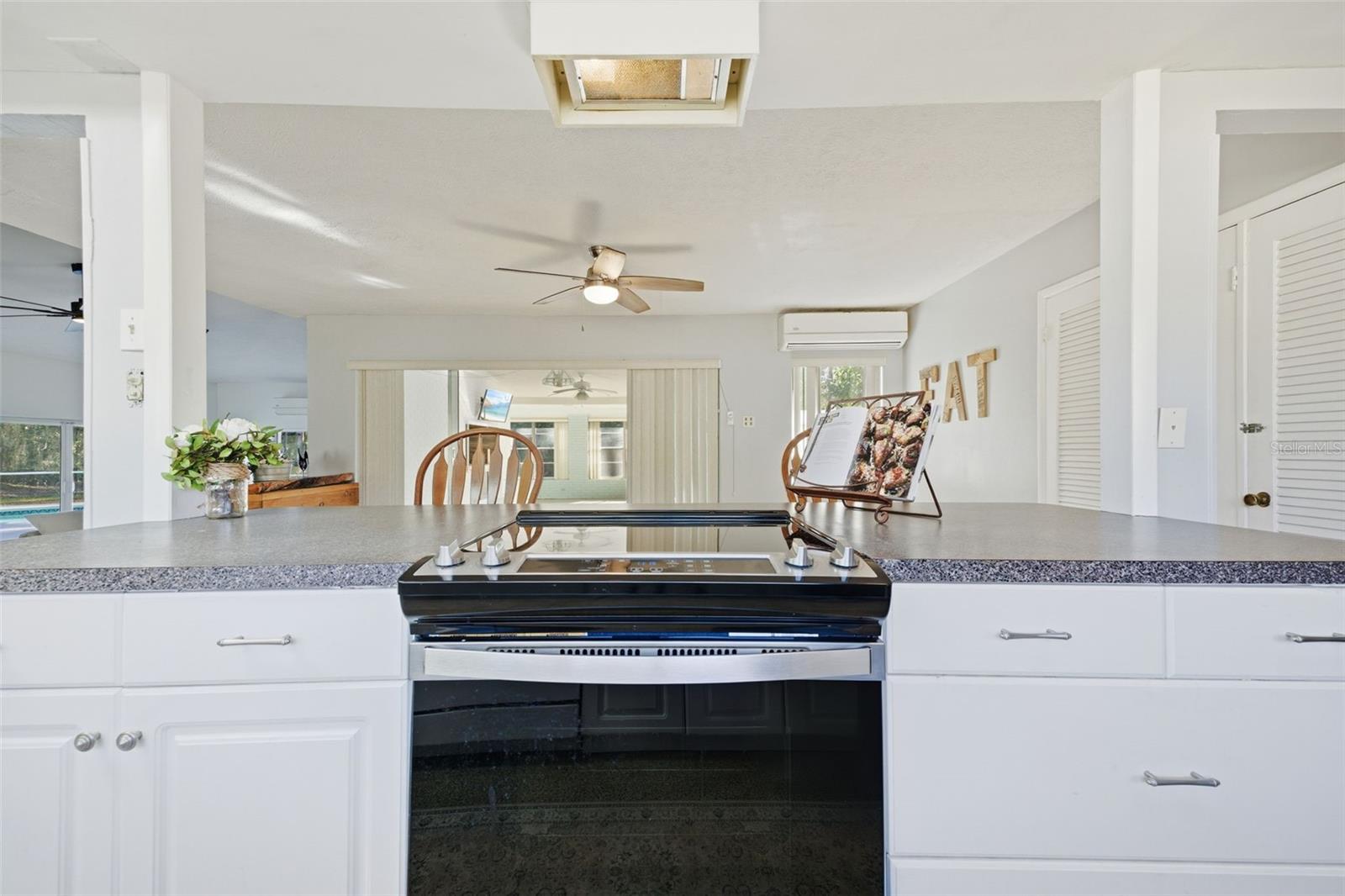 WARREN ESTATES - Residential