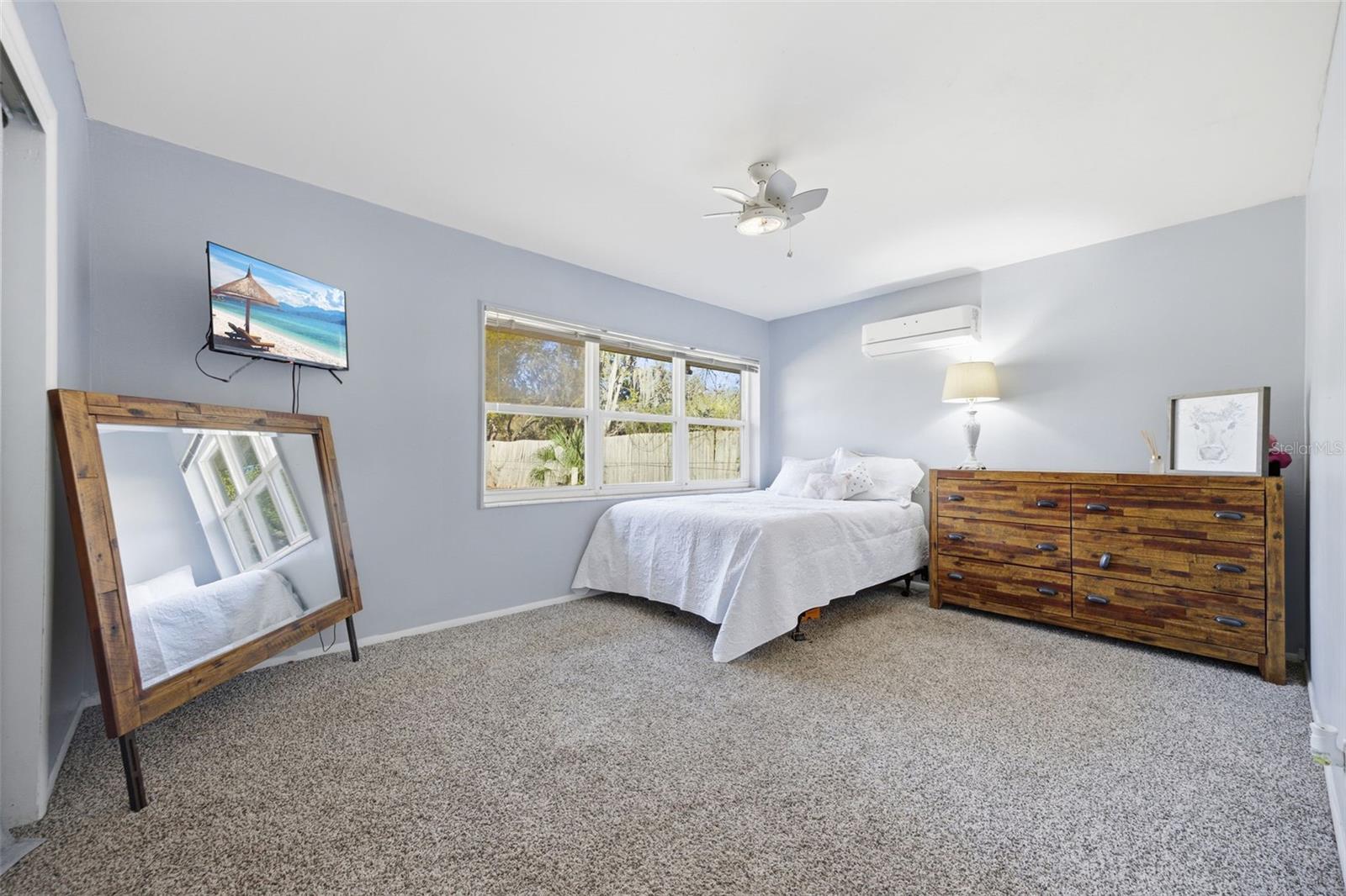 WARREN ESTATES - Residential