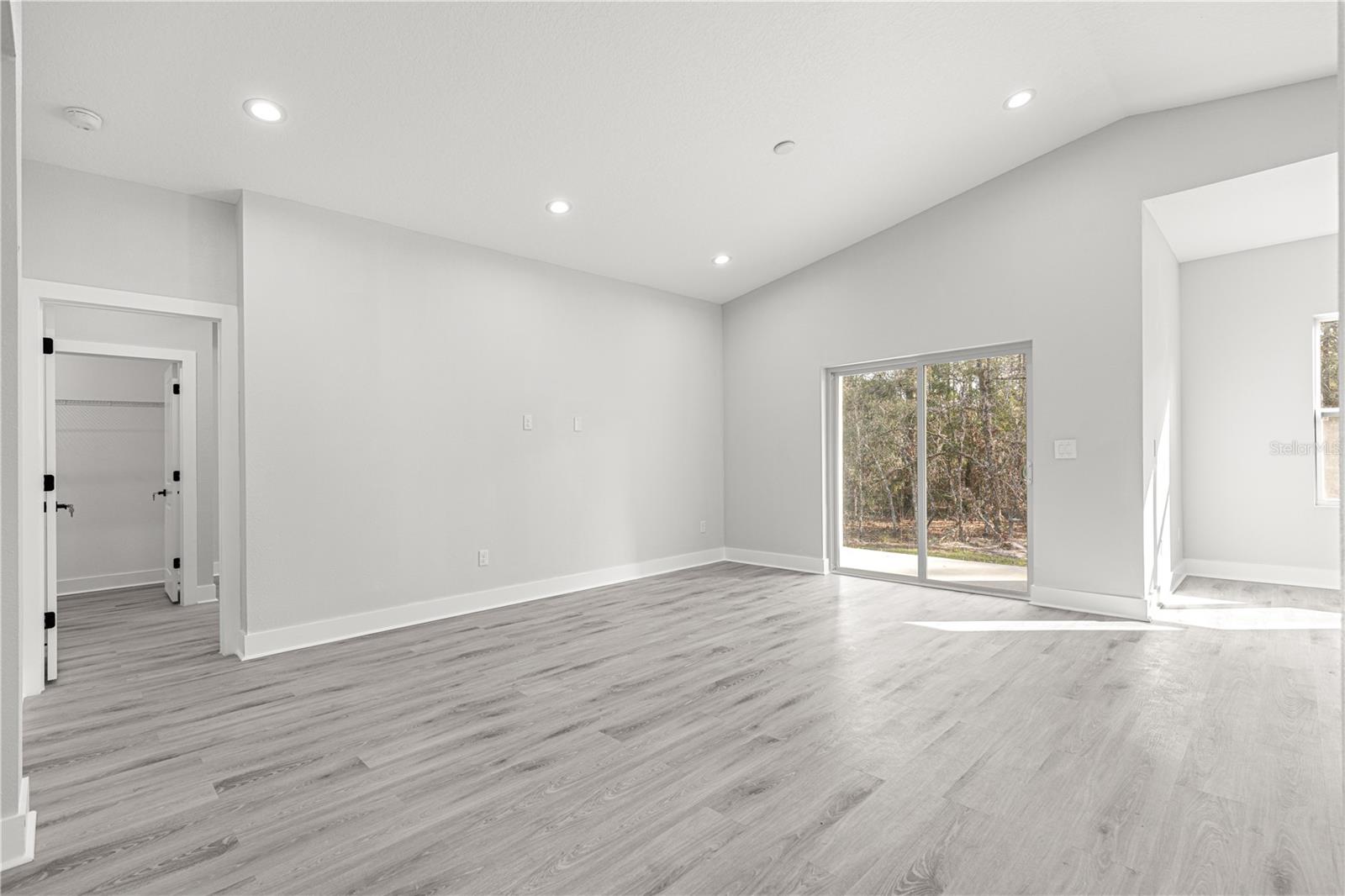 ROLLING HILLS UN 01 - Residential