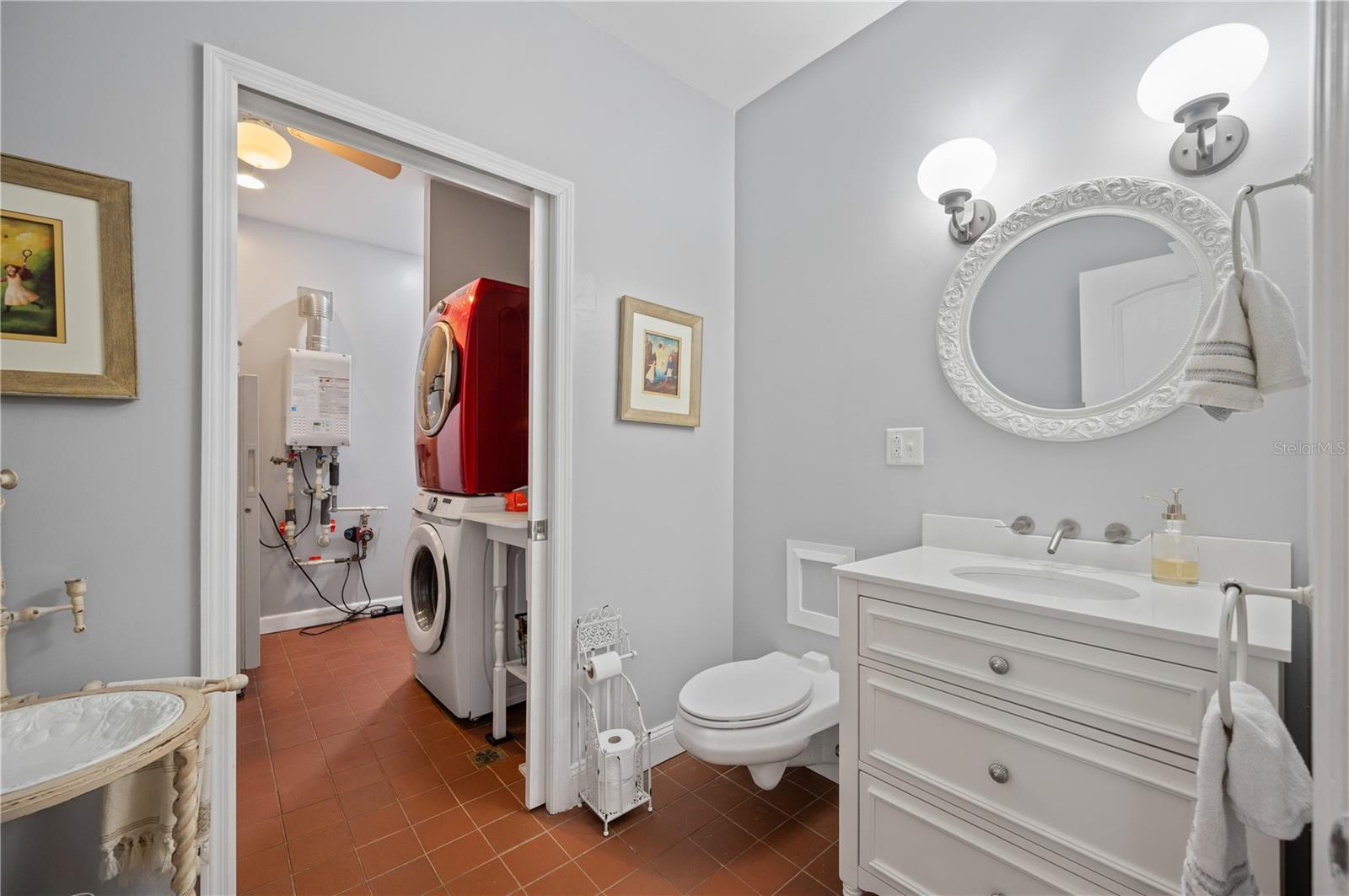 HOOKERS SUB - Residential