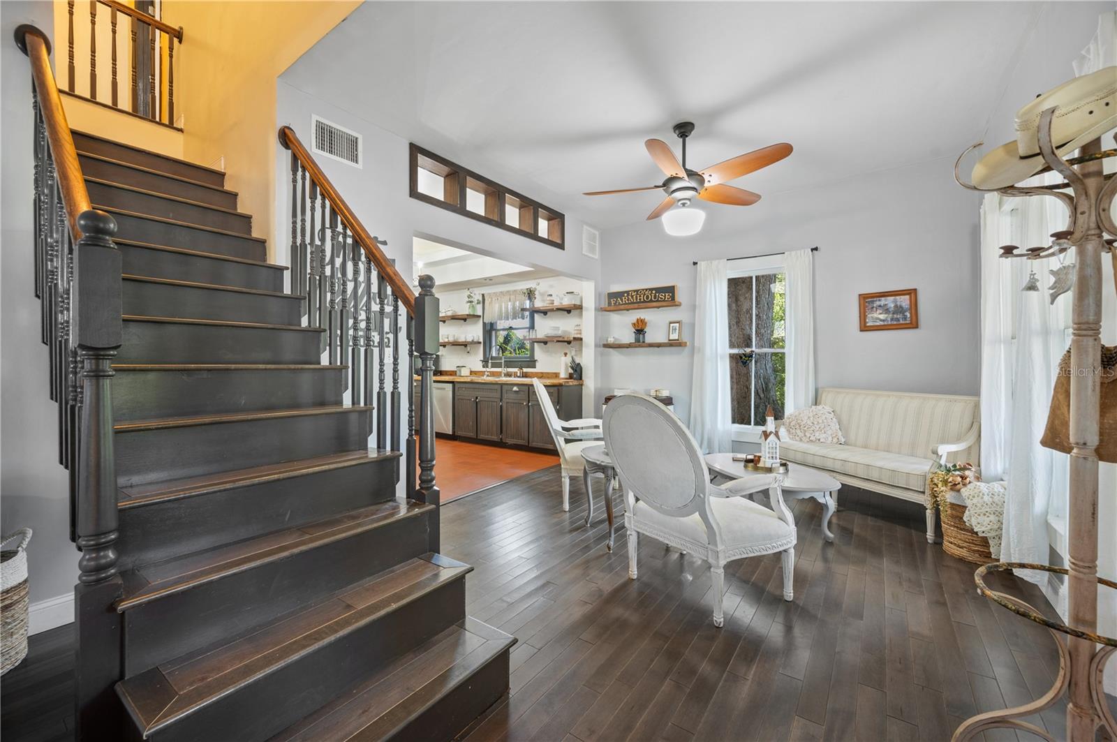 HOOKERS SUB - Residential