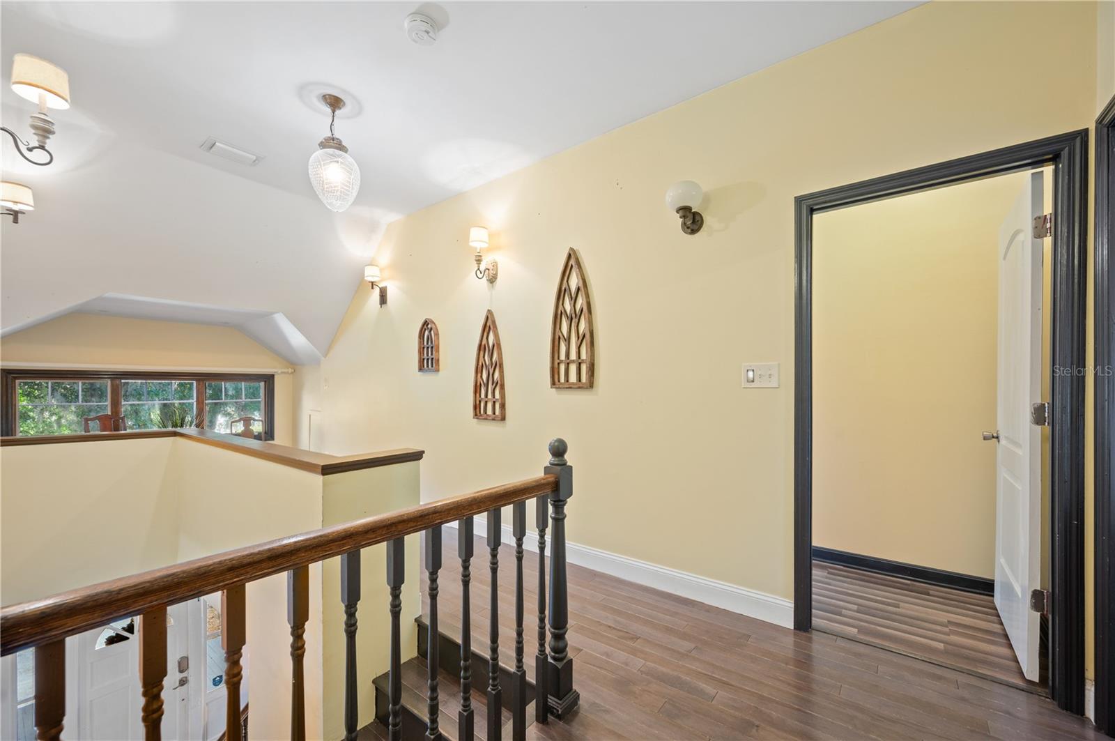 HOOKERS SUB - Residential