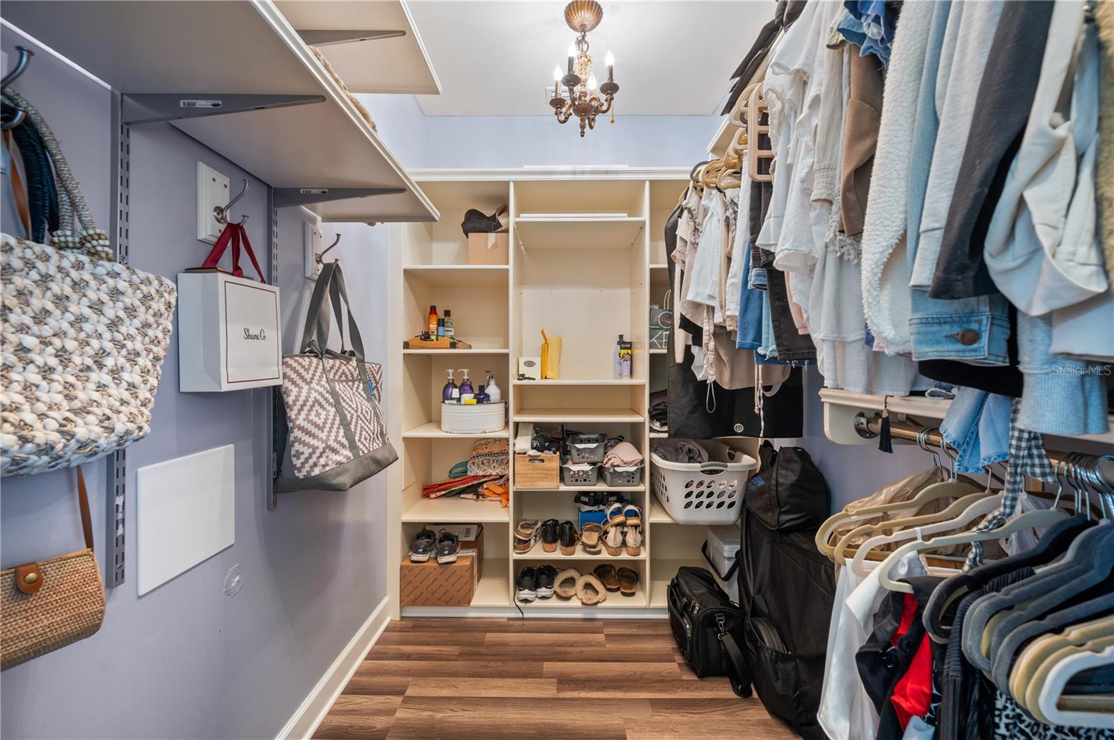 HOOKERS SUB - Residential