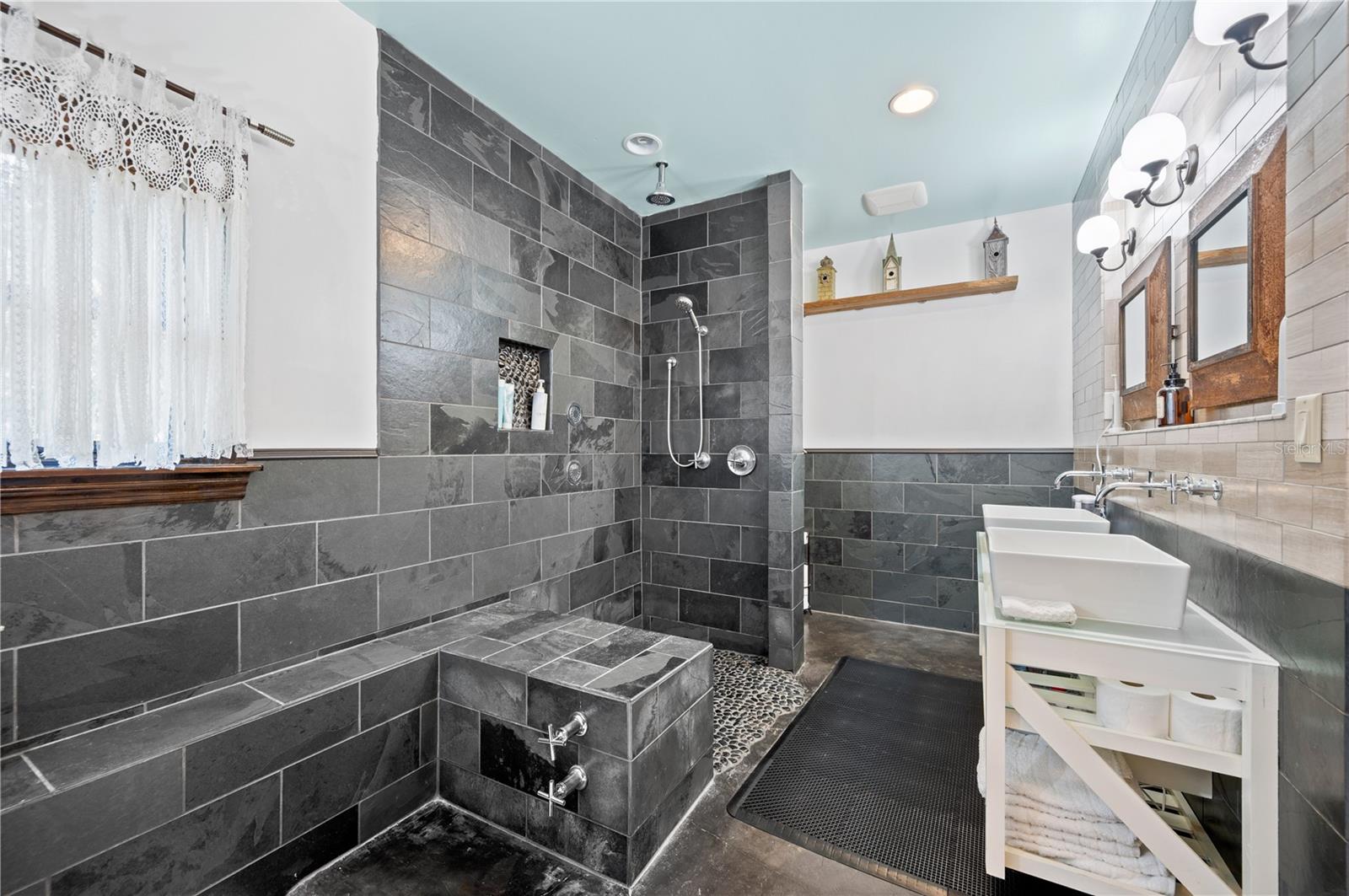 HOOKERS SUB - Residential