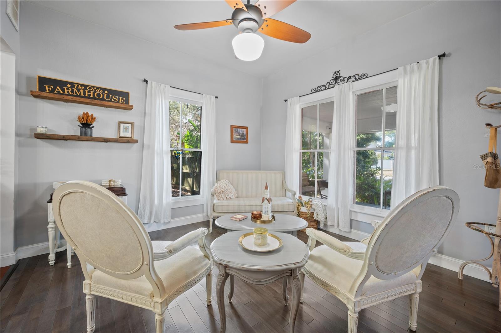 HOOKERS SUB - Residential