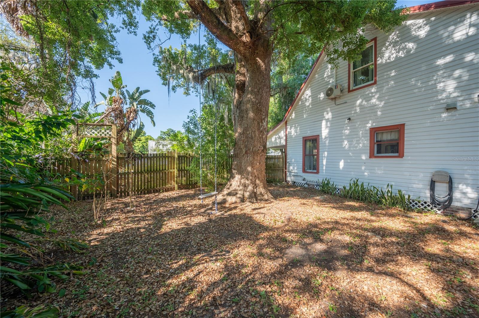 HOOKERS SUB - Residential