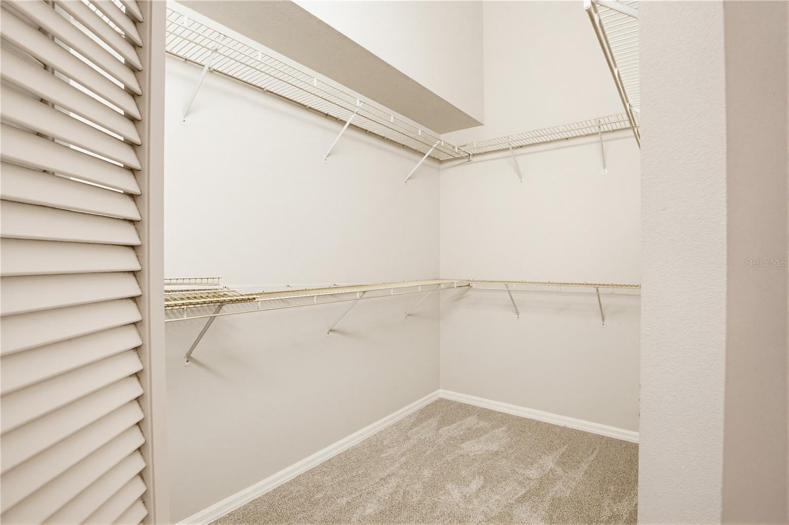 LONGWOOD VILLAS - Residential