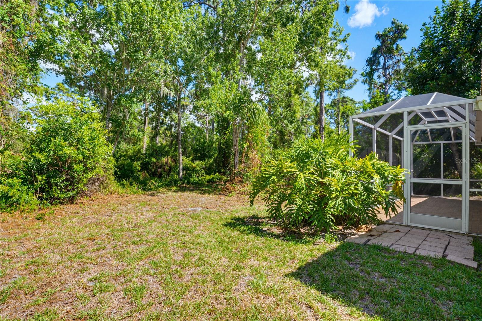 LONGWOOD VILLAS - Residential