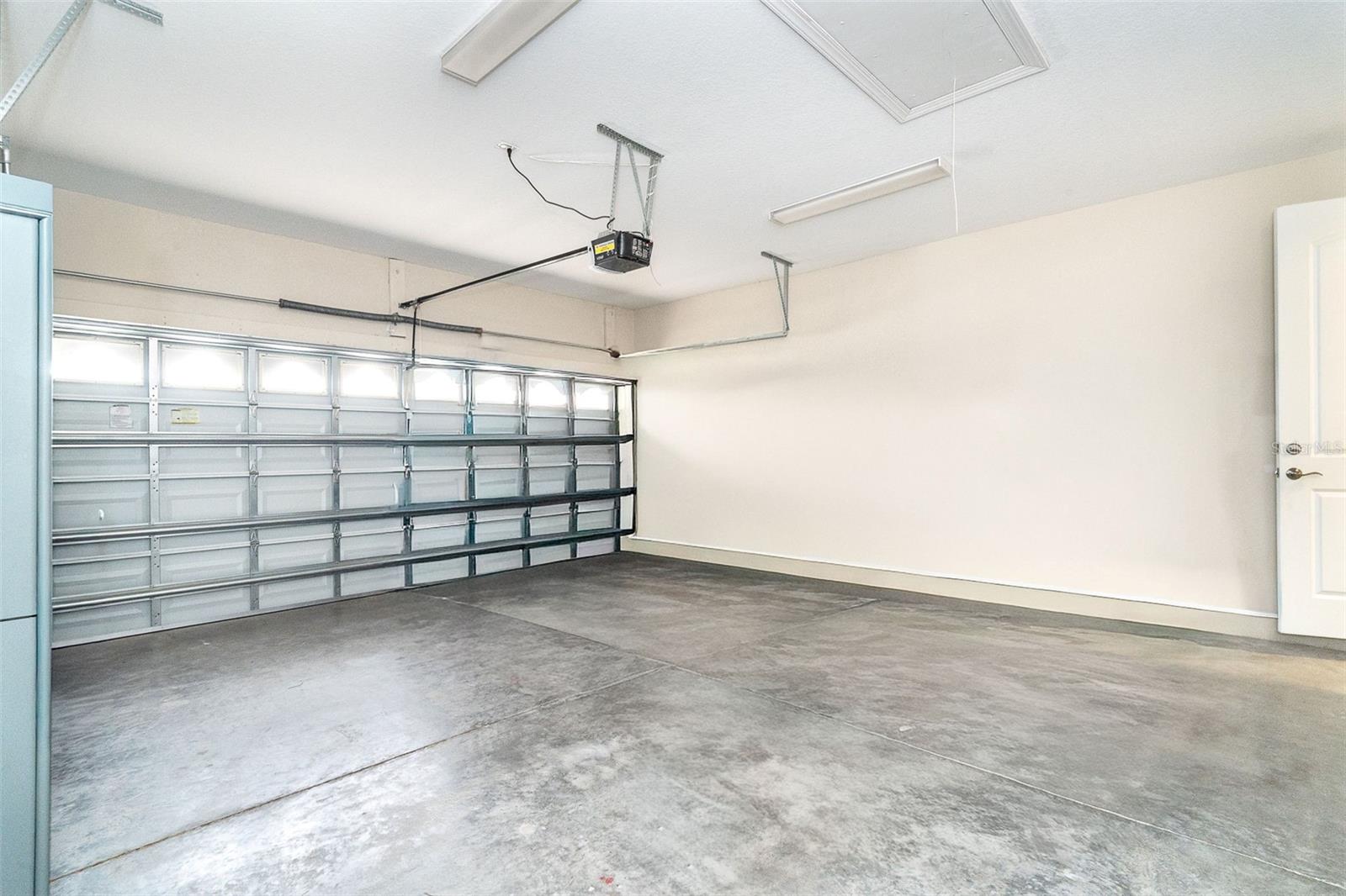 GRAND OAKS - Residential