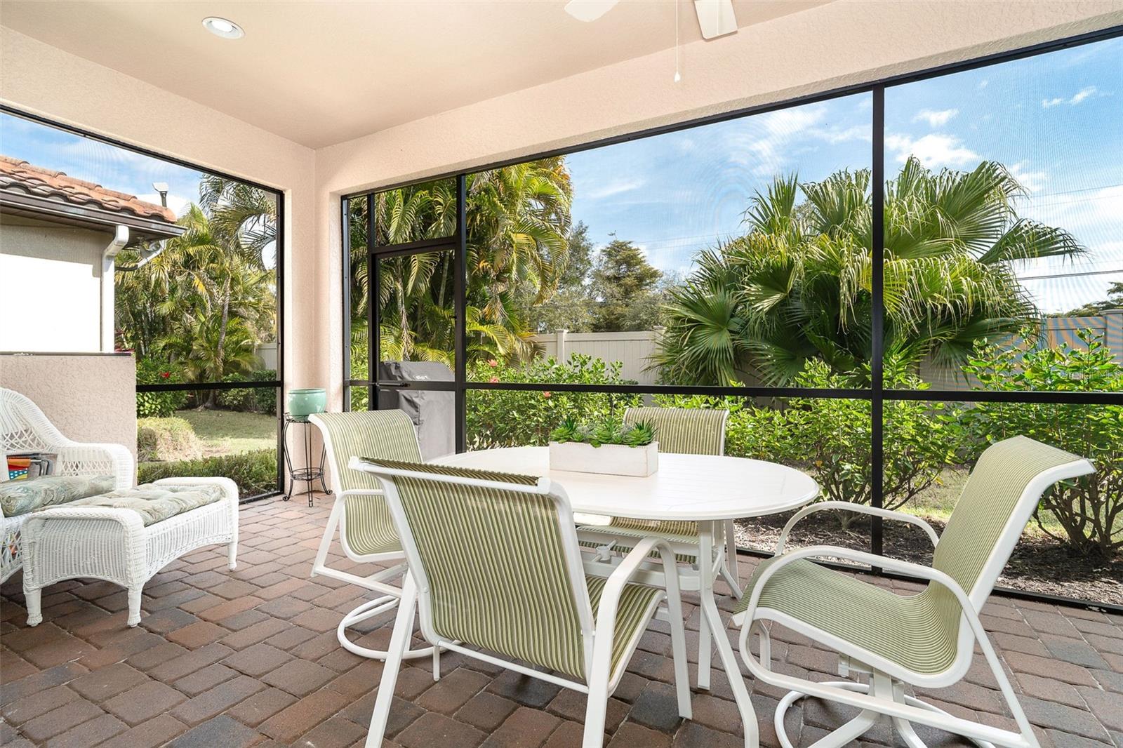 GRAND OAKS - Residential