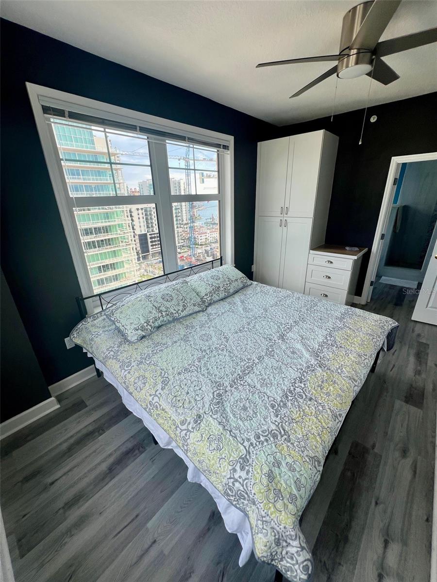 RENAISSANCE 1 - Residential Lease