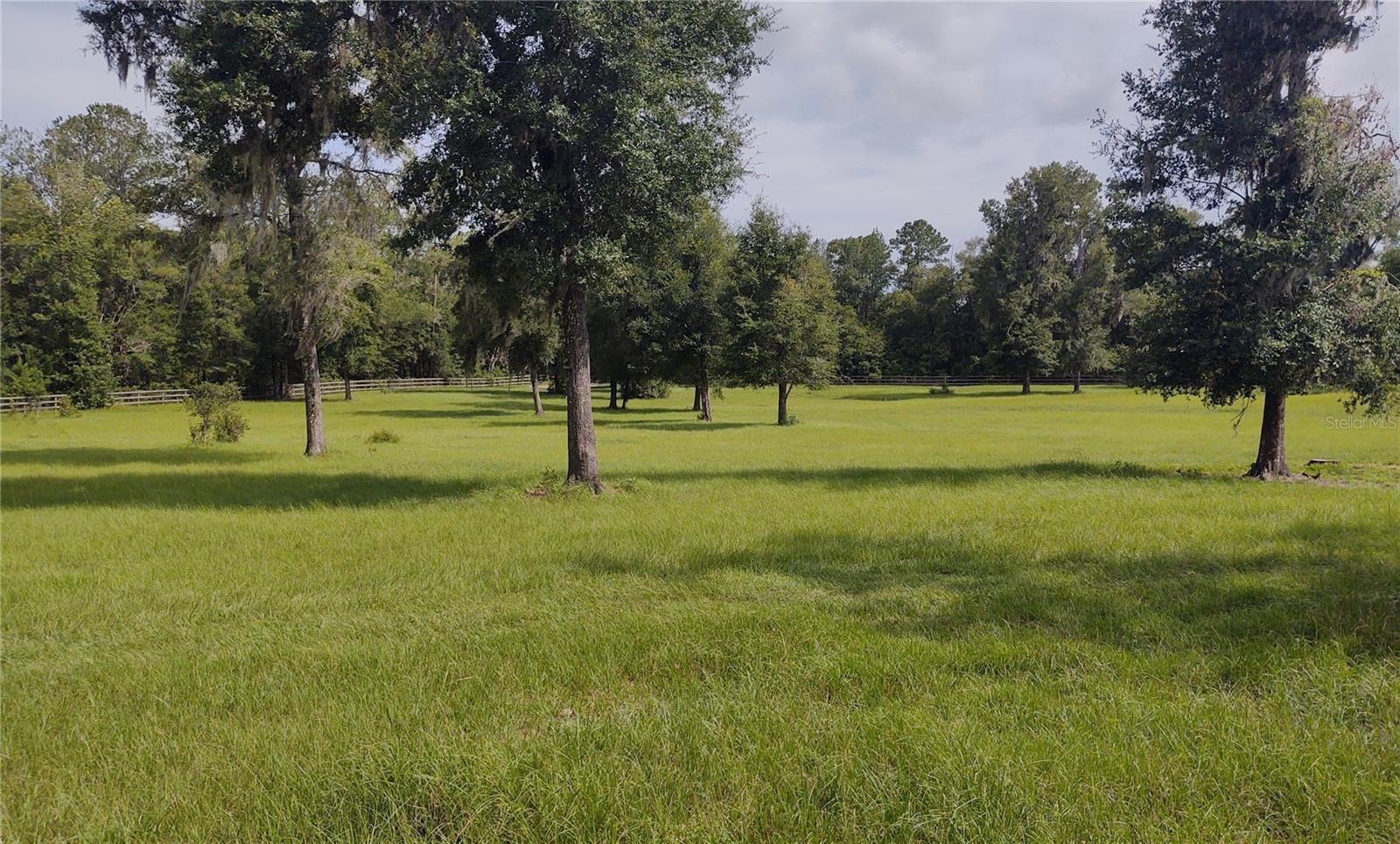 EQUESTRIAN OAKS - Residential Lease