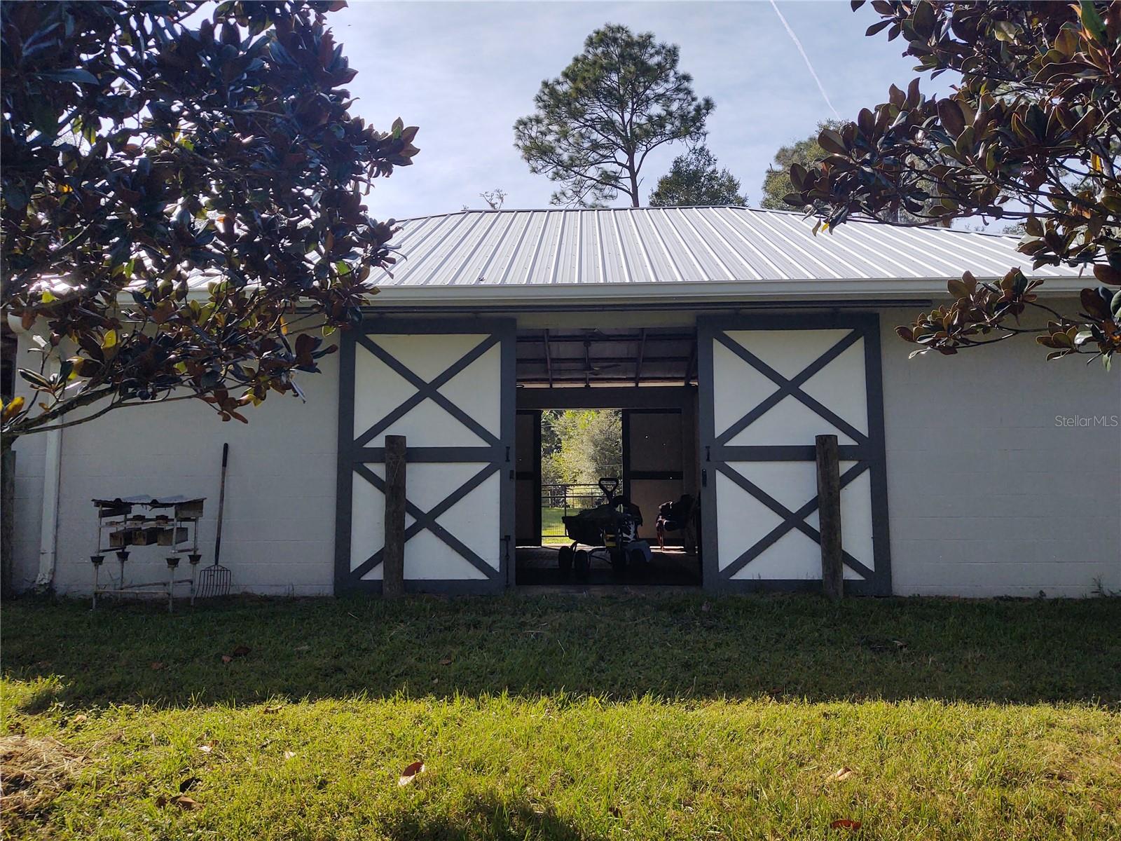 EQUESTRIAN OAKS - Residential Lease