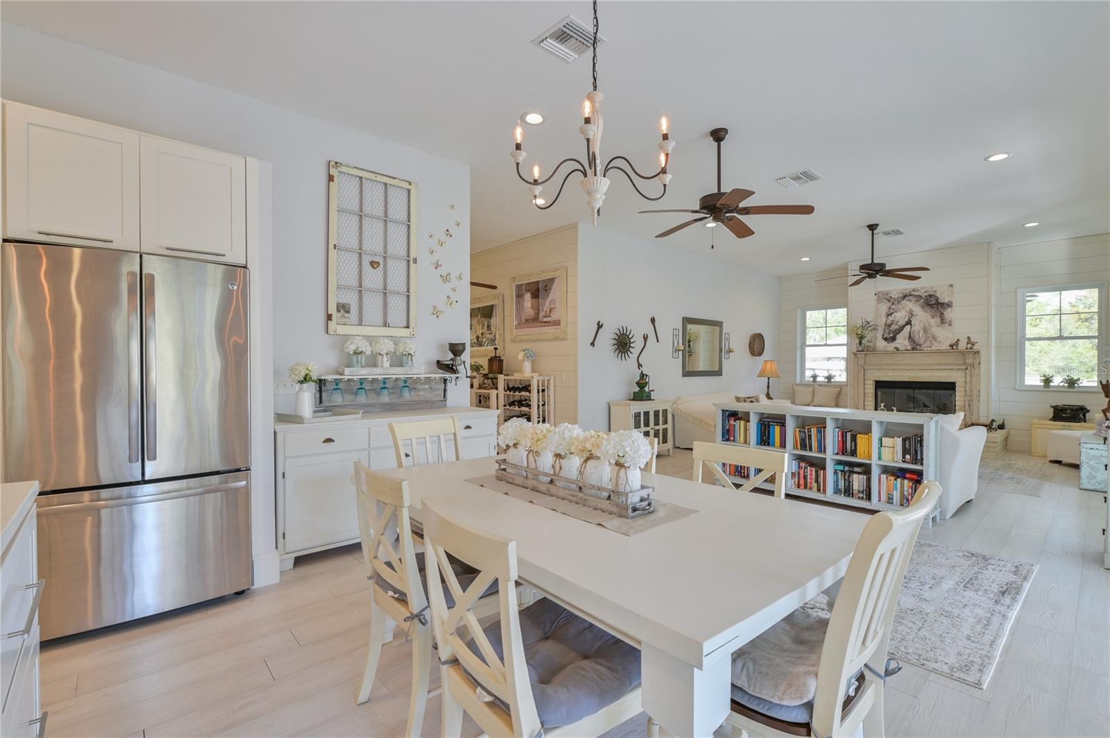 EQUESTRIAN OAKS - Residential Lease