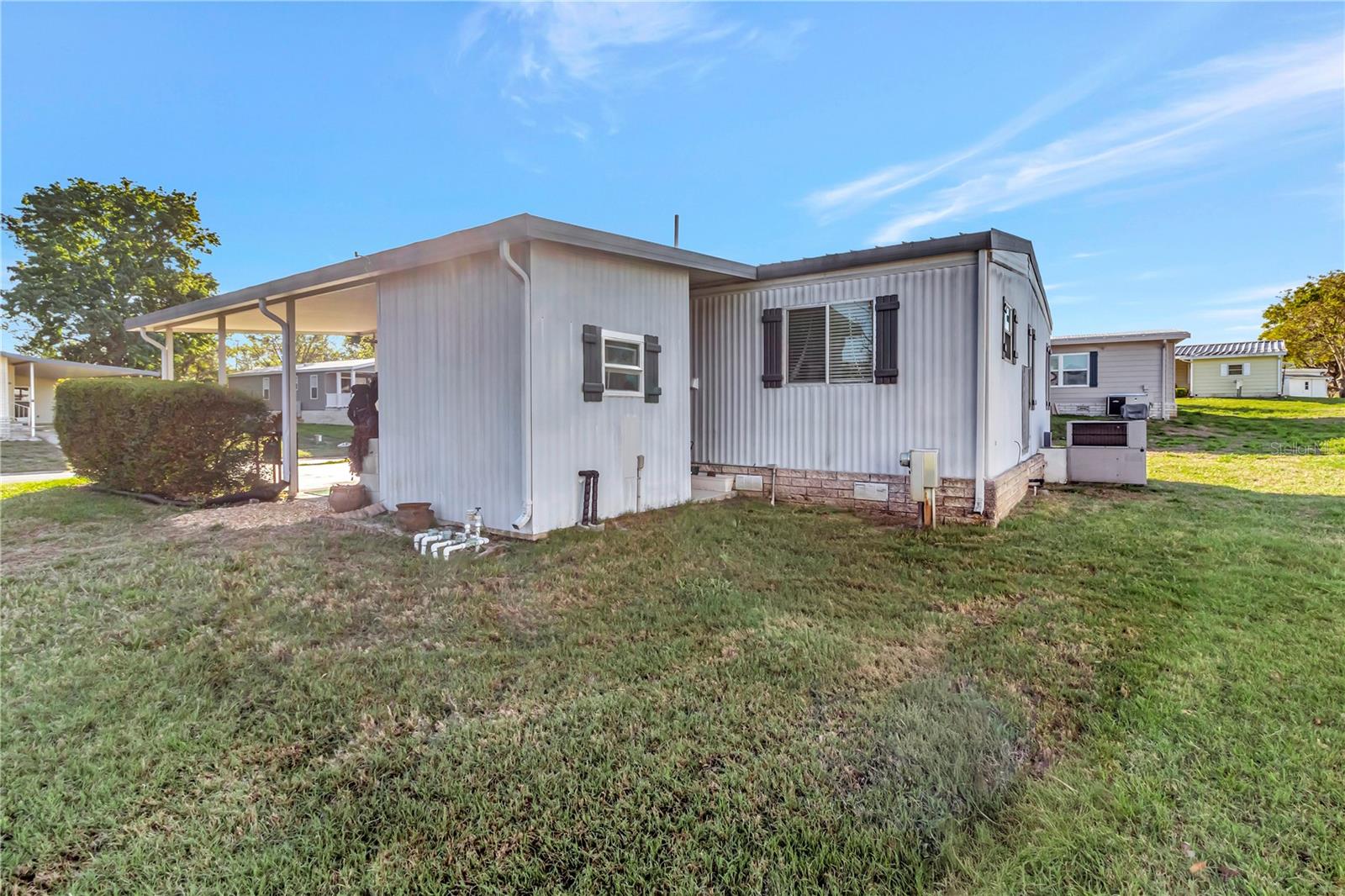 BANBURY VILLAGE CONDO - Residential