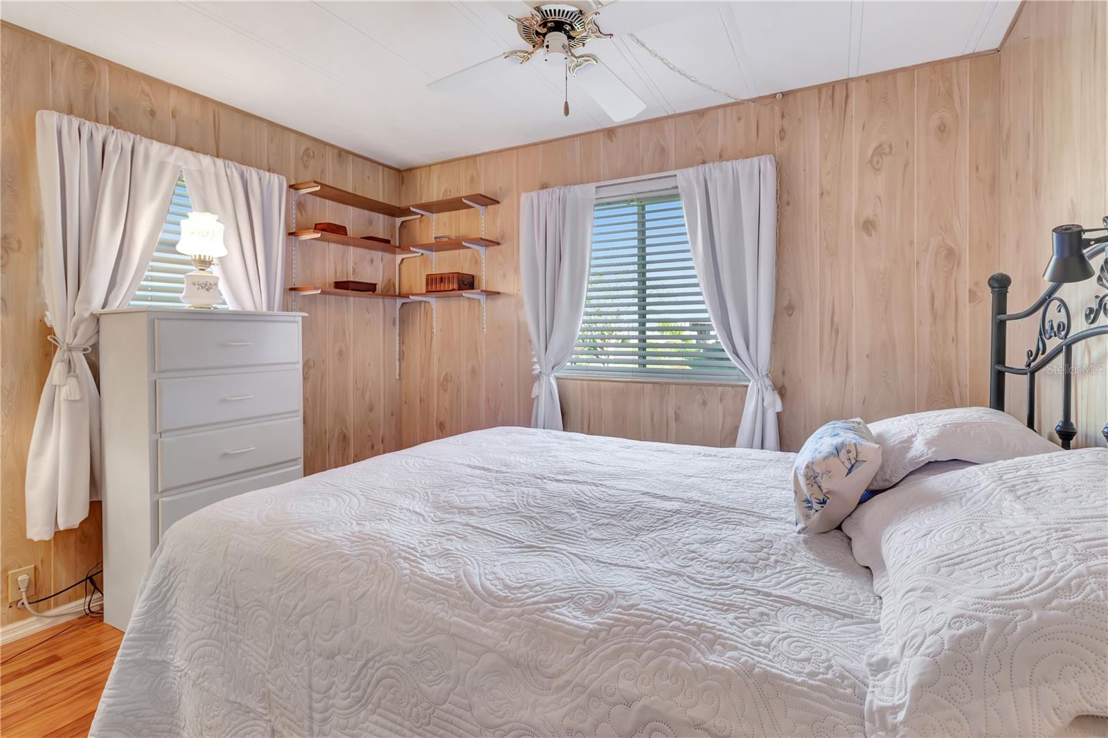 BANBURY VILLAGE CONDO - Residential