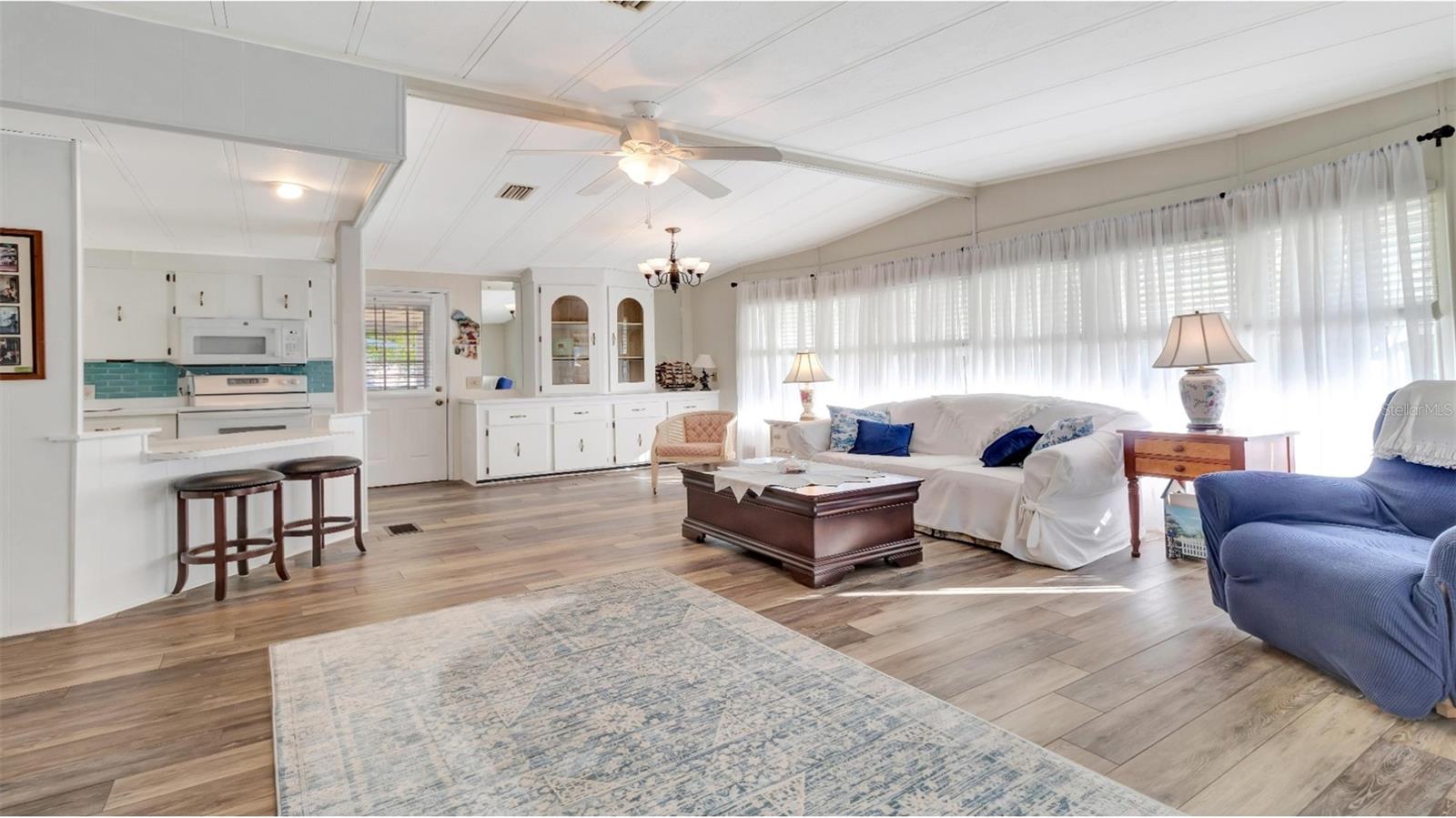 BANBURY VILLAGE CONDO - Residential