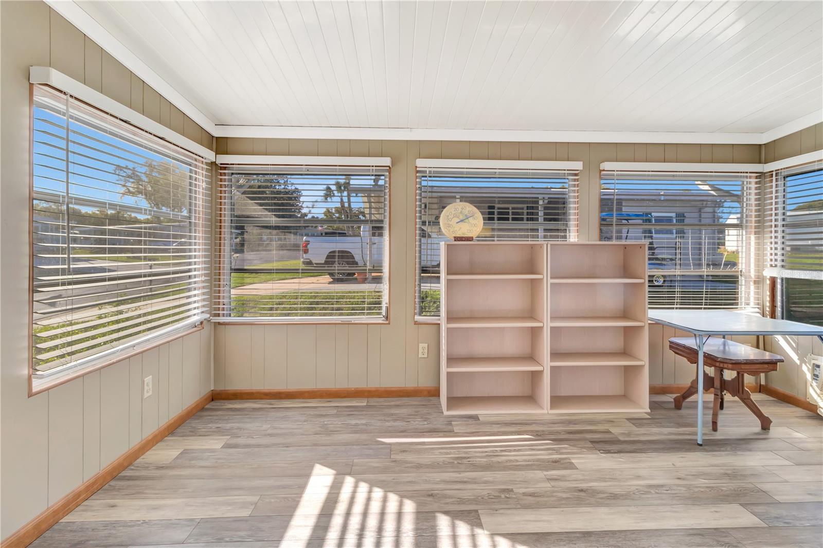 BANBURY VILLAGE CONDO - Residential