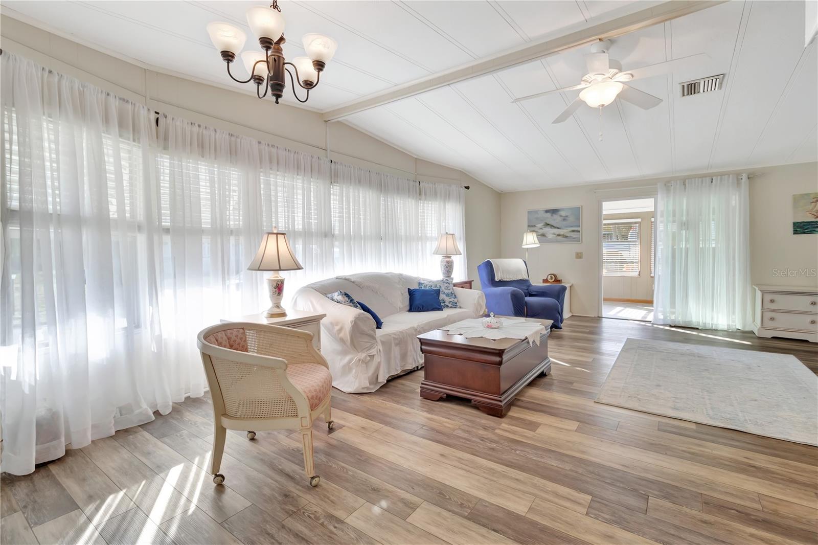 BANBURY VILLAGE CONDO - Residential