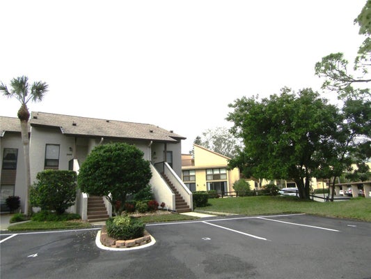 3057 TAYWOOD MDWS # 2, SARASOTA, FL 34235 - Image 074cbc51108bf158a7e4521713b8cdbc/1069093442