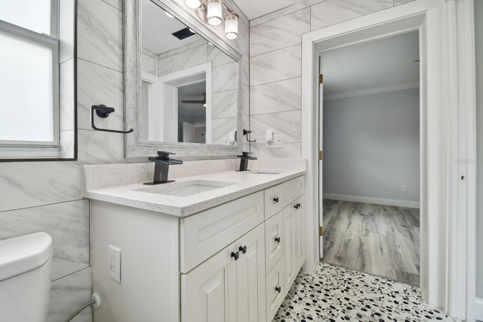 RALSTON BEACH MANOR UNIT 3 - Residential