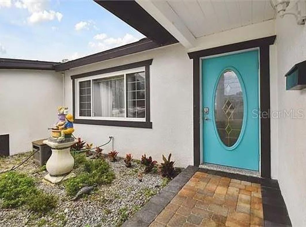 Photo of 6745 Ralston Beach Circle, Tampa, FL 33614 (MLS # TB8462833)