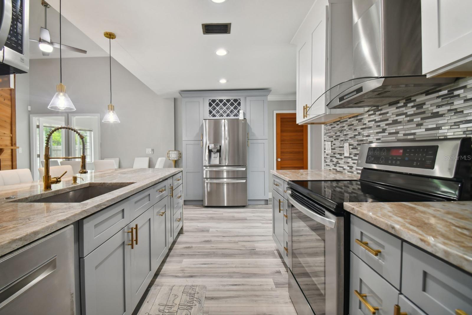 RALSTON BEACH MANOR UNIT 3 - Residential