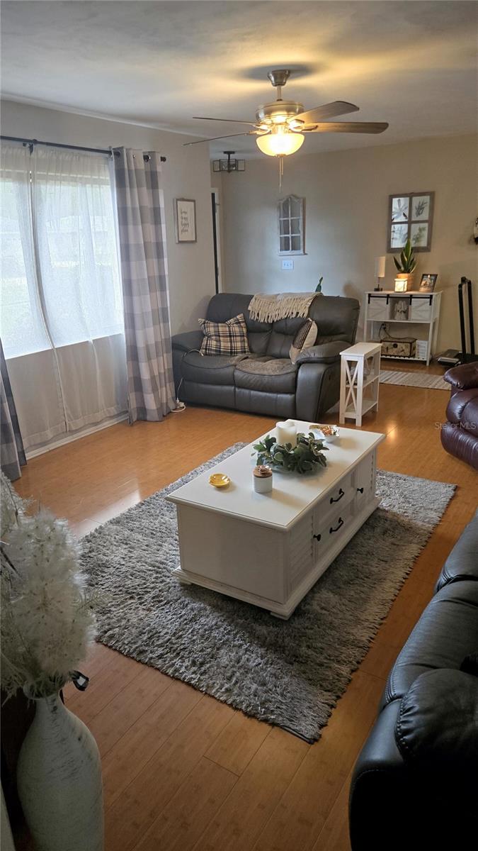 DELTONA LAKES UNIT 03 - Residential