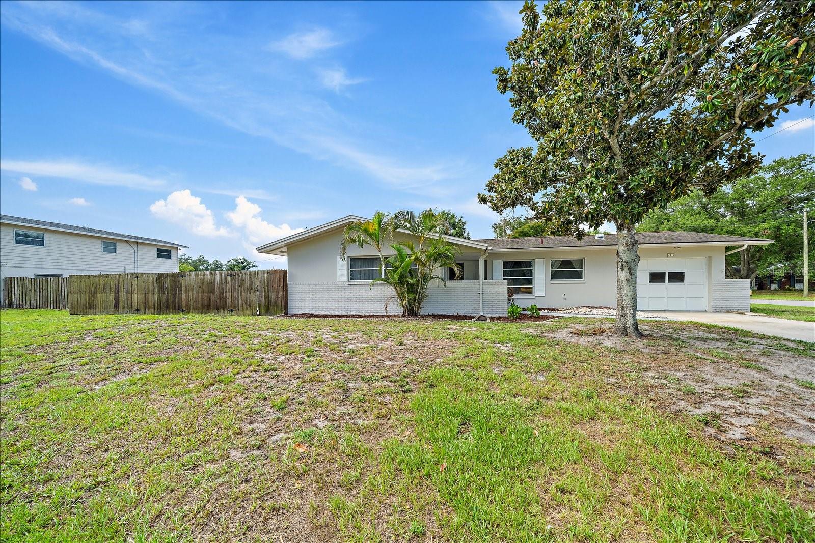 1210 DORIS DRIVE