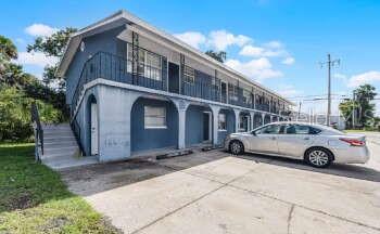 PINE CREST ADD HOLLY HILL - Residential Lease