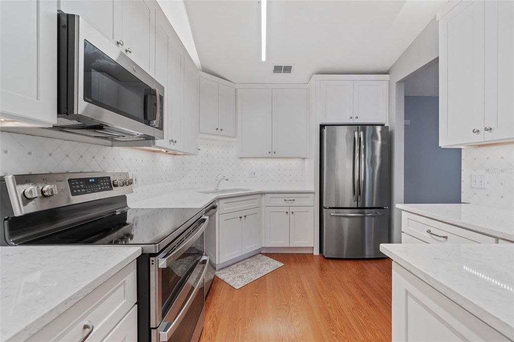 Photo of 1010 Loch Vail #23, Apopka, FL 32712 (MLS # O6414910)