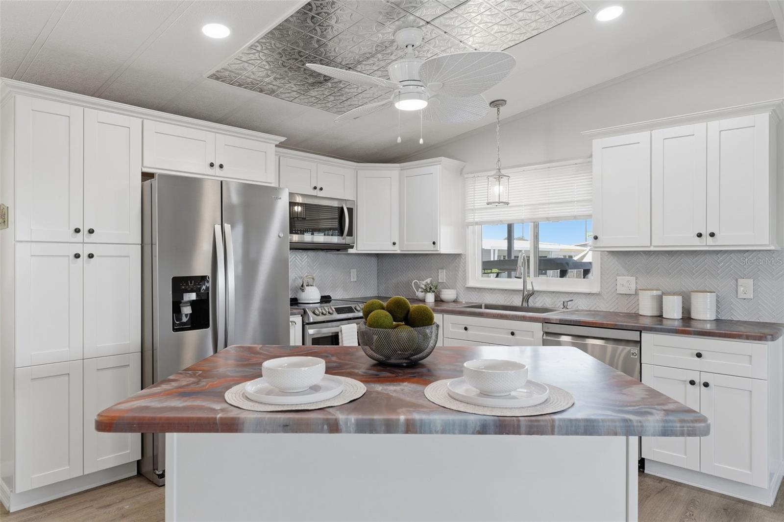 LAKE CONLEY MHP - Residential