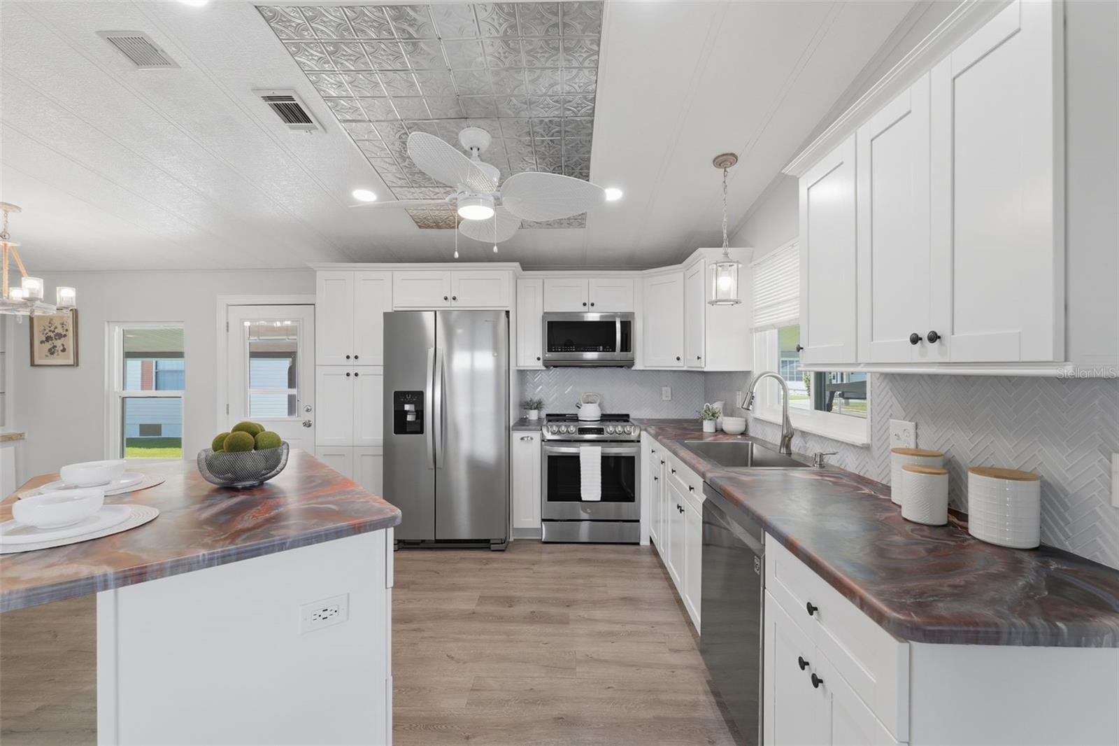 LAKE CONLEY MHP - Residential