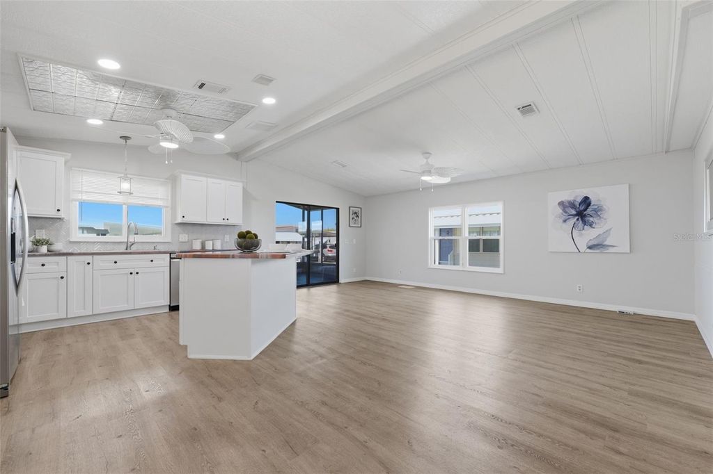 Photo of 2116 Kona Drive, Holiday, FL 34691 (MLS # W7884274)