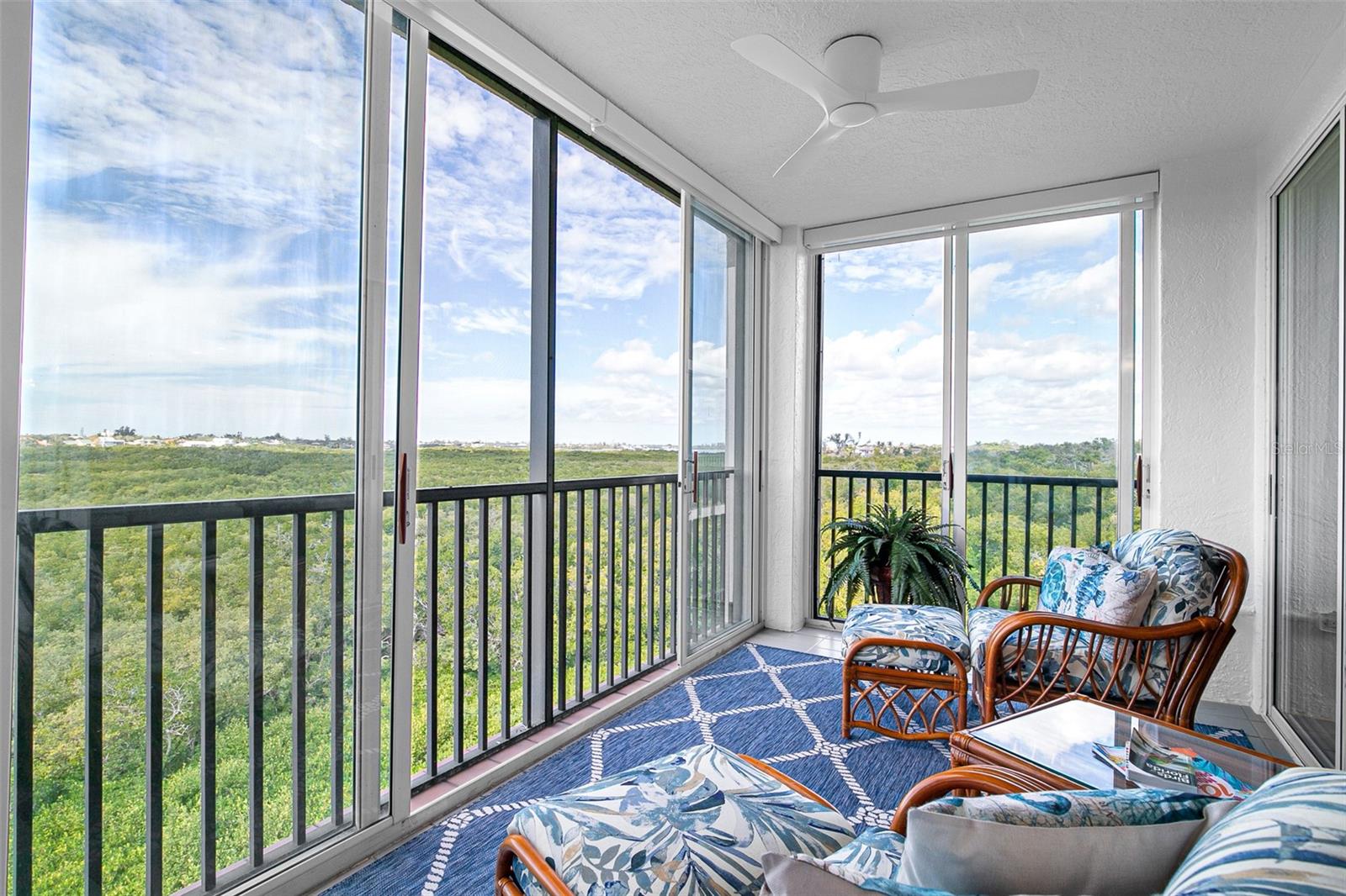 EAGLES POINT AT THE LANDINGS 1 - Residential