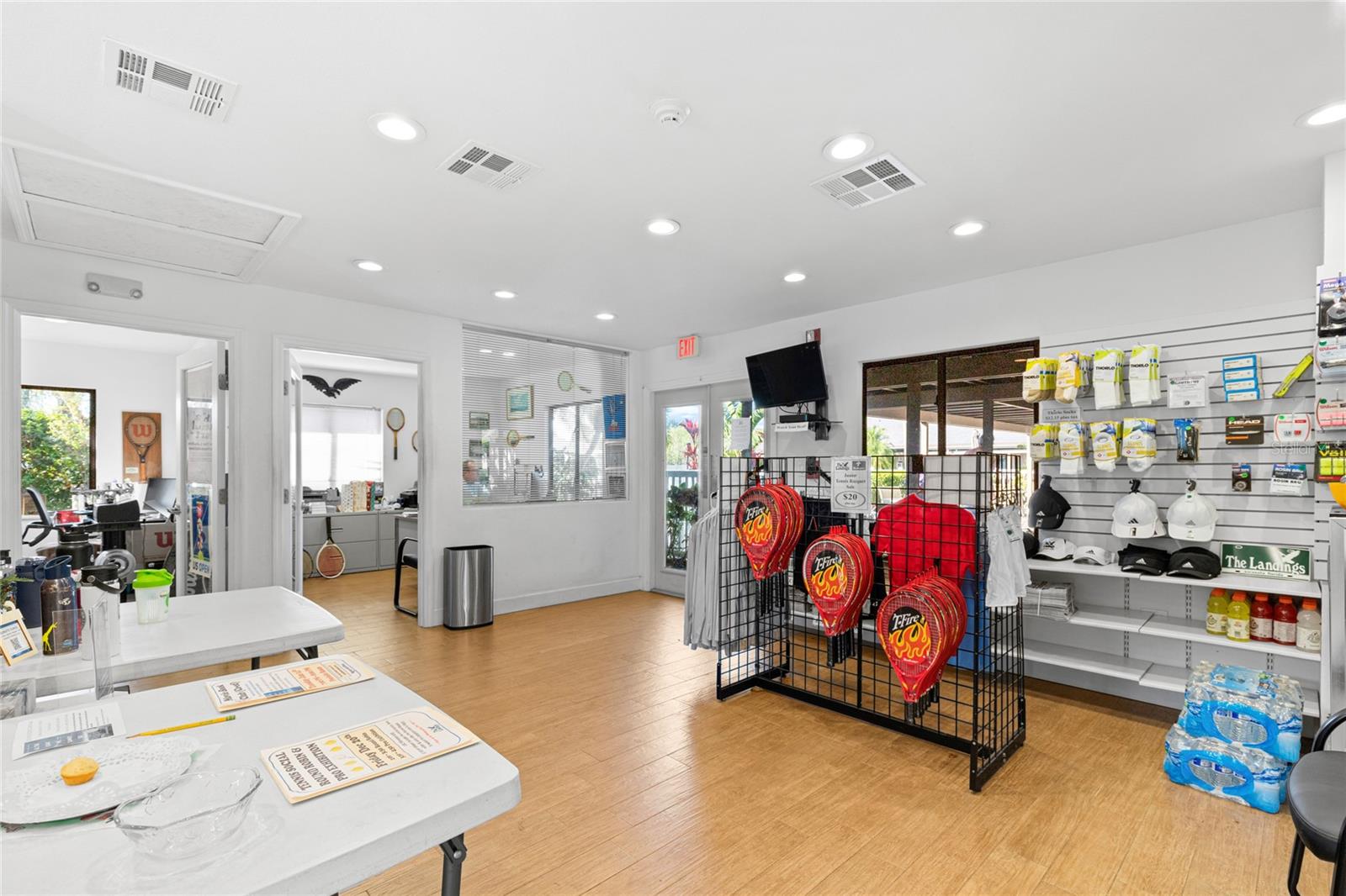 EAGLES POINT AT THE LANDINGS 1 - Residential