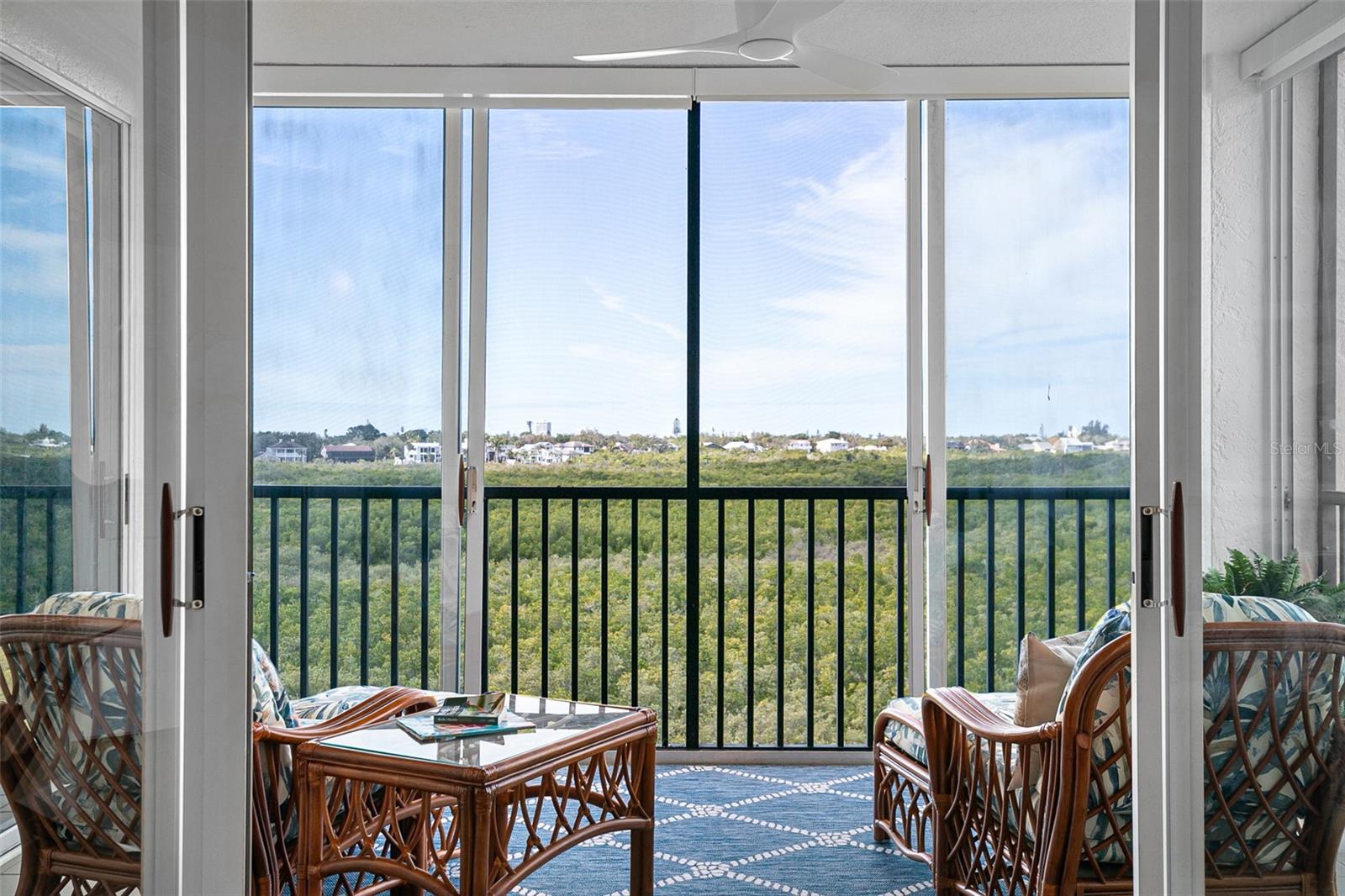 EAGLES POINT AT THE LANDINGS 1 - Residential