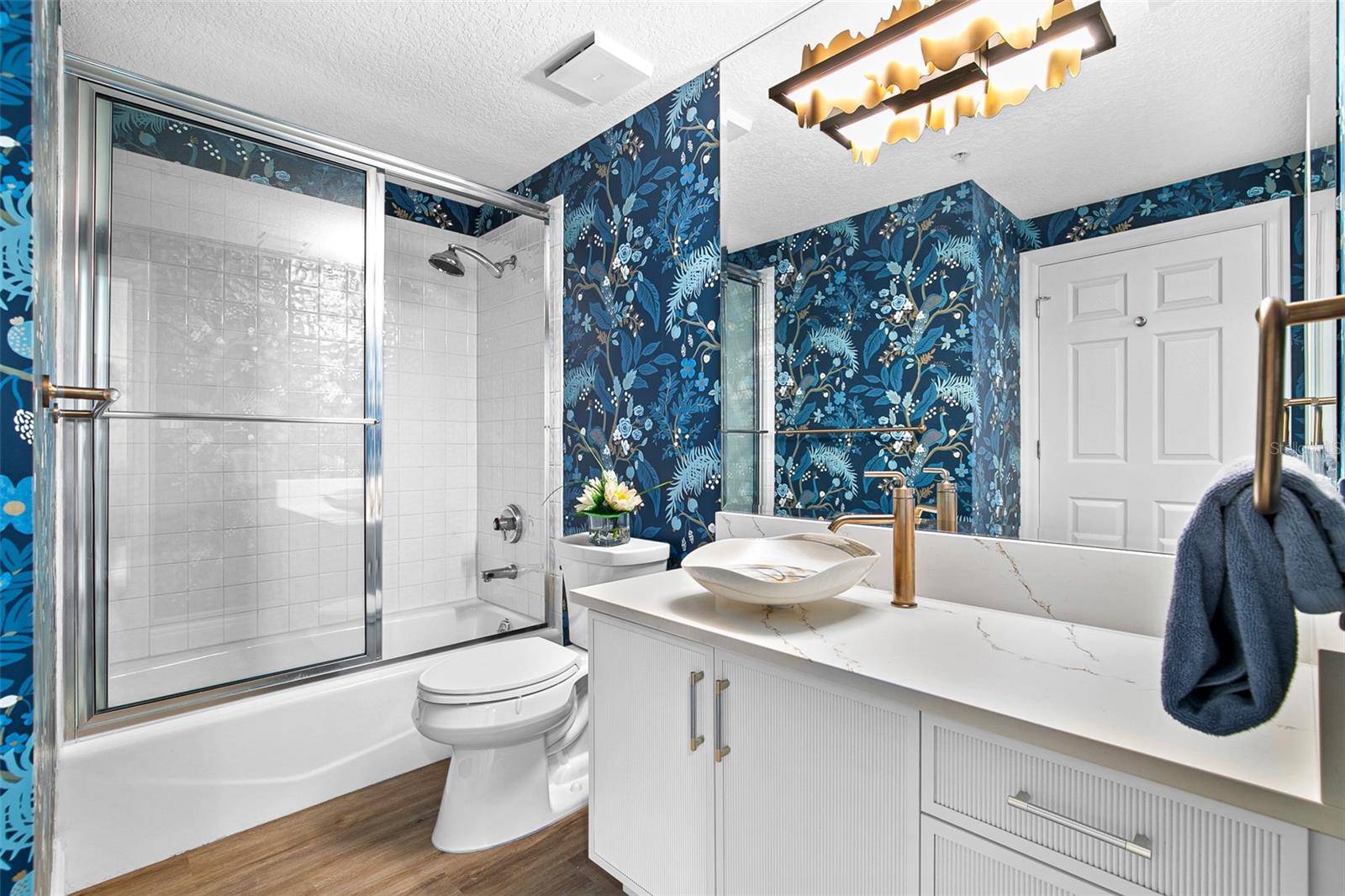 EAGLES POINT AT THE LANDINGS 1 - Residential