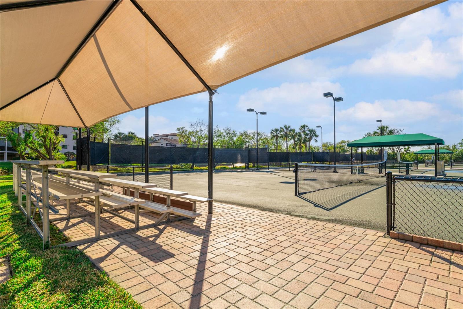 EAGLES POINT AT THE LANDINGS 1 - Residential