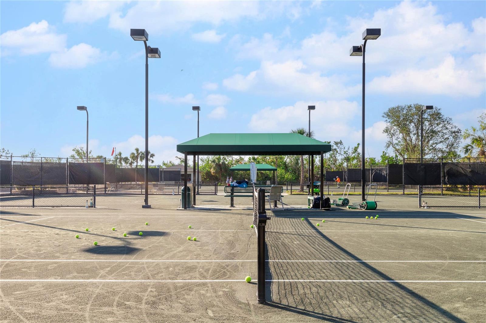 EAGLES POINT AT THE LANDINGS 1 - Residential