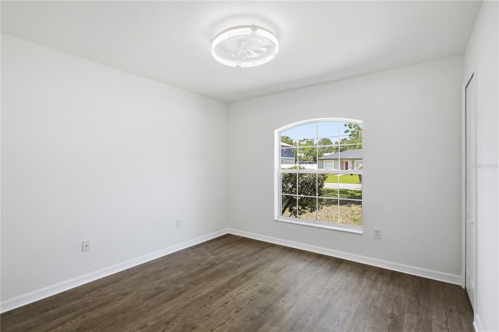 PINE GROVE - Residential