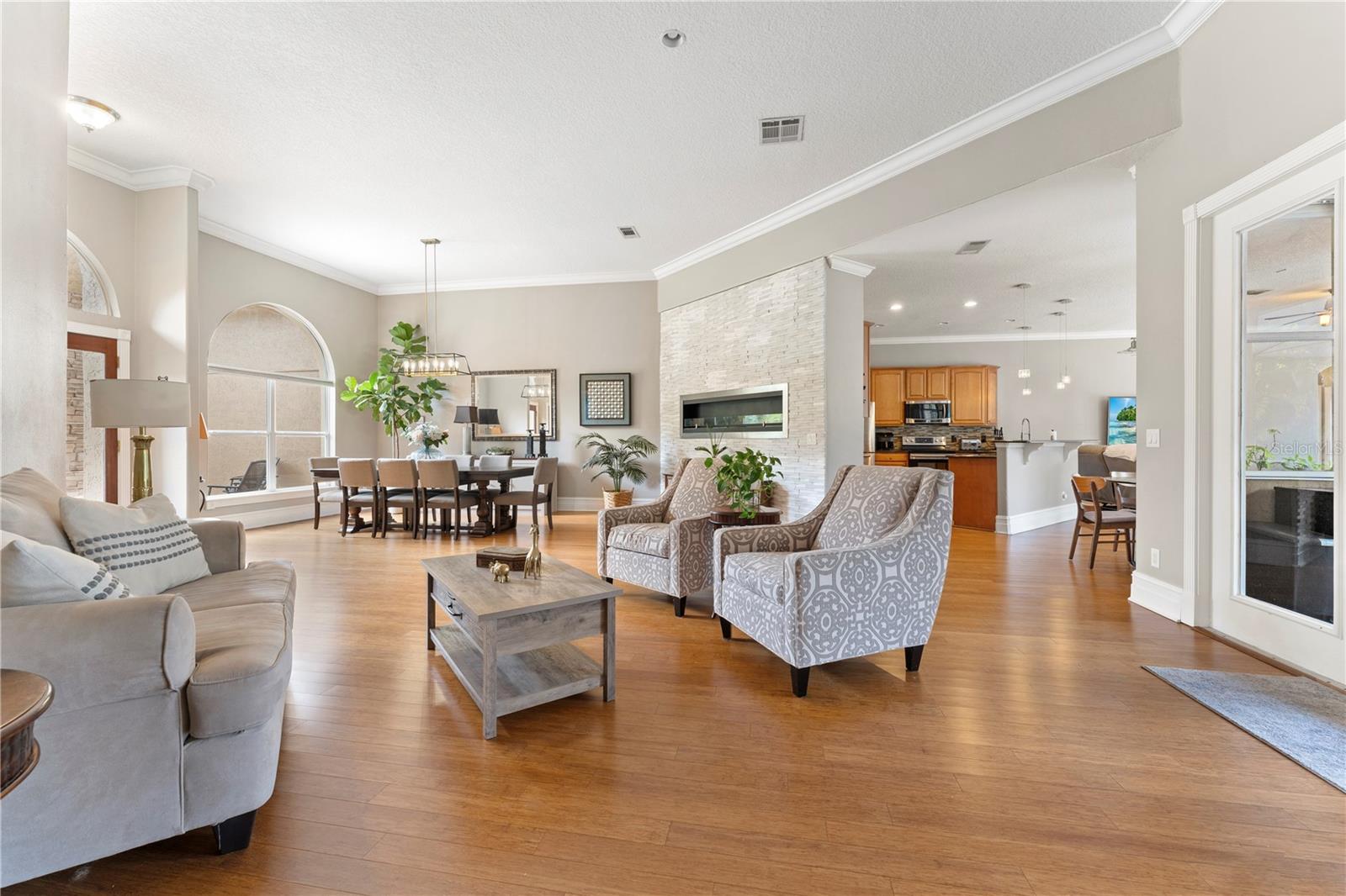 6720 WINTER GARDEN VINELAND ROAD