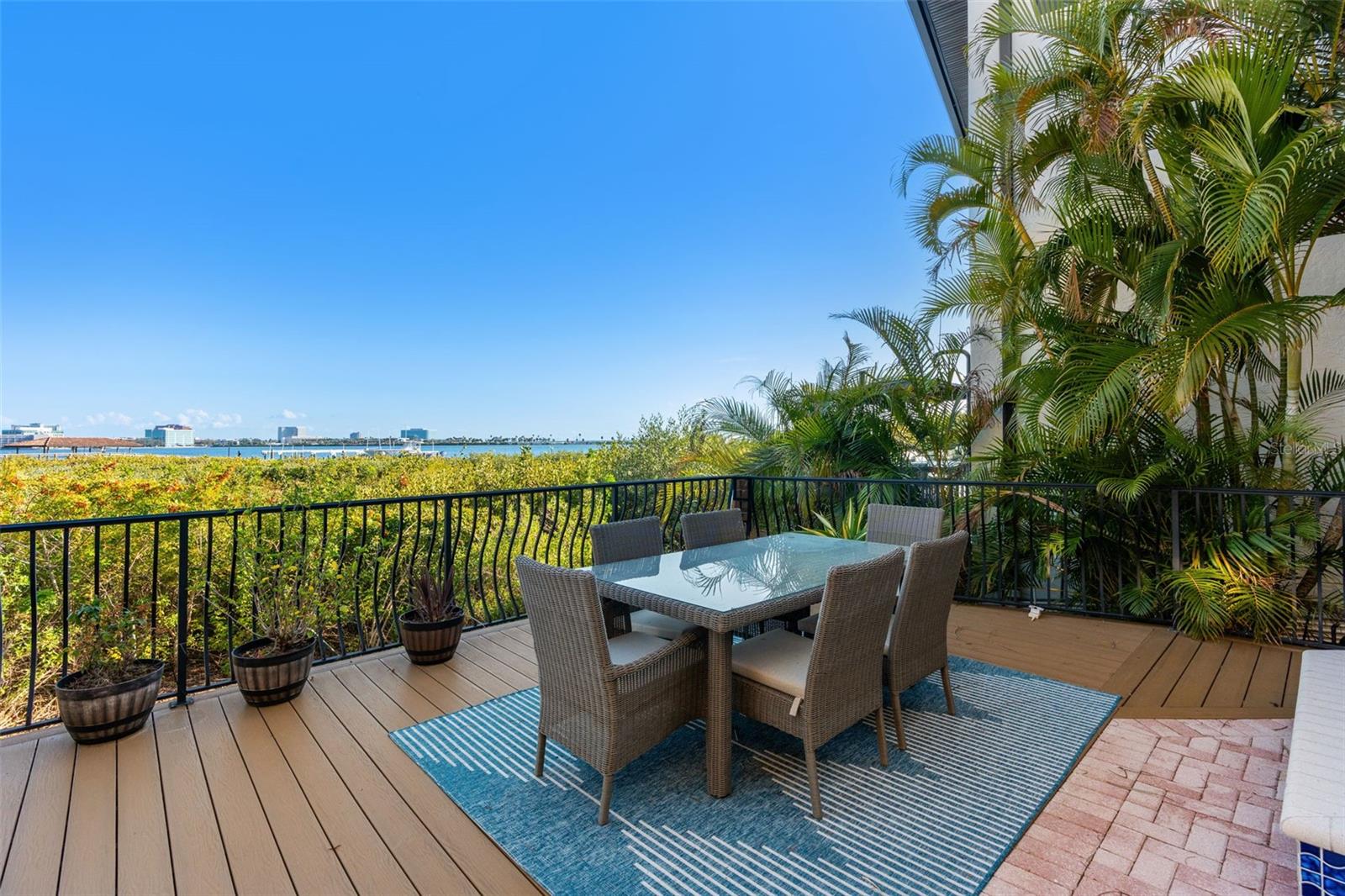 THE RESERVE OF OLD TAMPA BAY - Residential